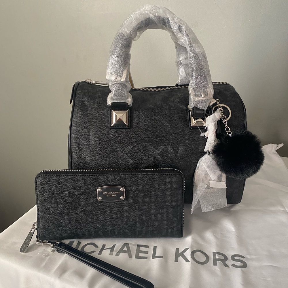 Michael Kors Grayson handbag With matching wallet